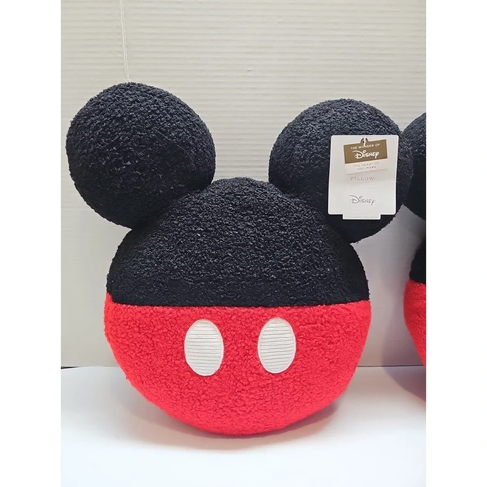 Heart Of Hallmark Pillow Mickey Mouse Shaped Round Throw 14